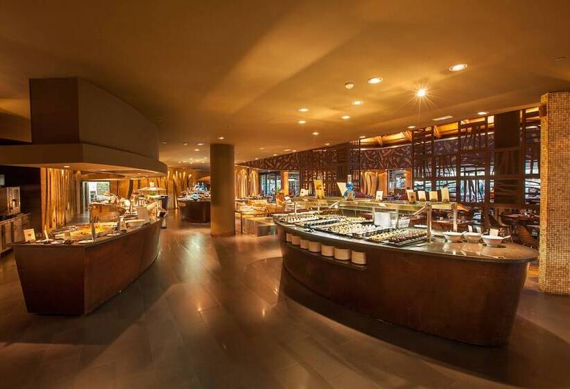 Lopesan Baobab Resort