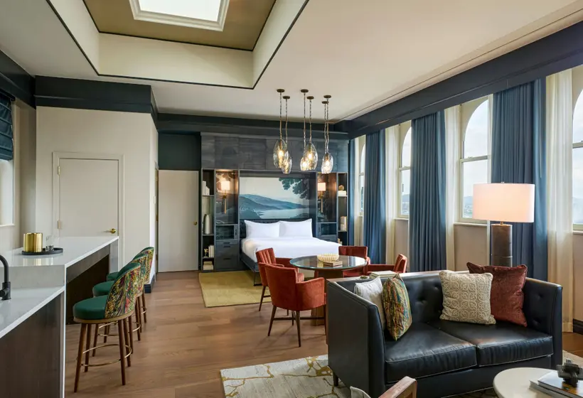 The Atterbury Hotel, Autograph Collection 