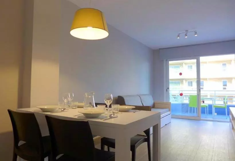 Rentalmar Zahara Family Suites