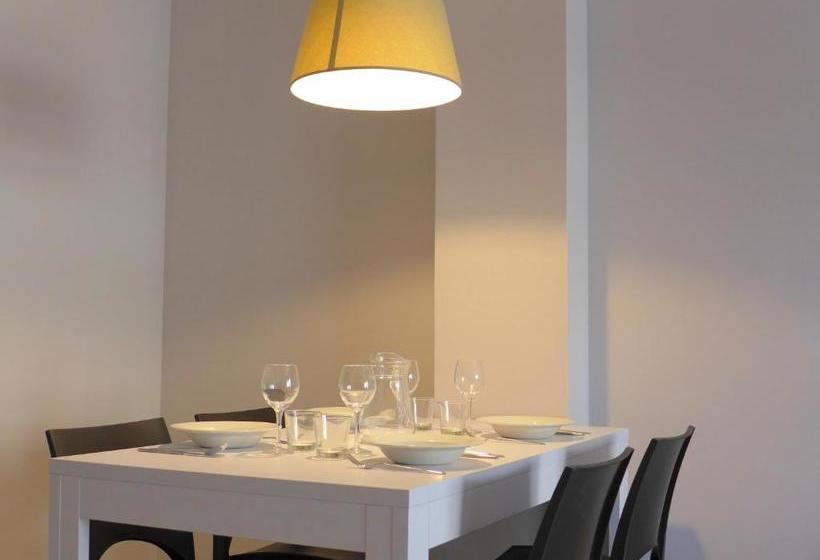 Rentalmar Zahara Family Suites