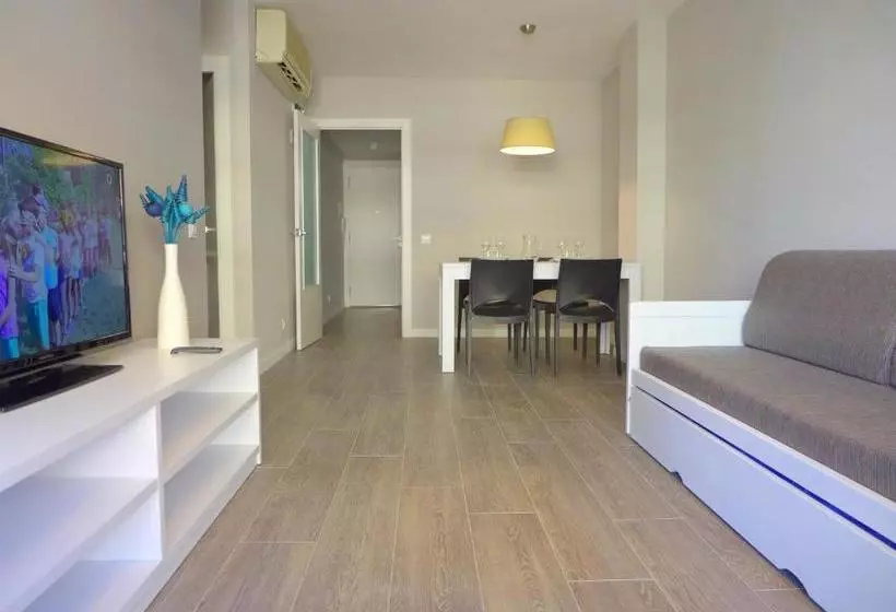 Rentalmar Zahara Family Suites