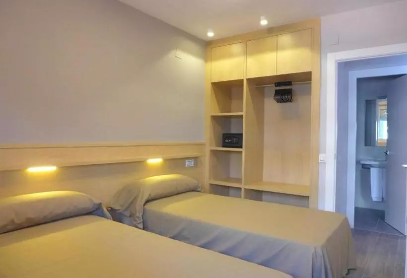 Rentalmar Zahara Family Suites