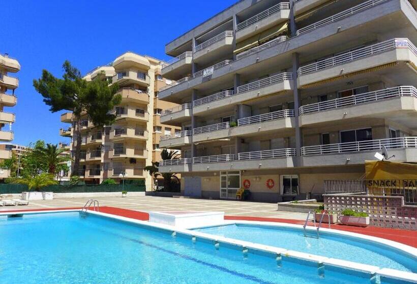 Rentalmar Zahara Family Suites