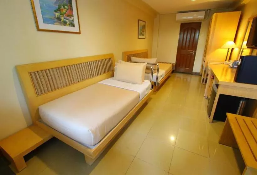 ホテル Trace Suites By Sms Hospitality