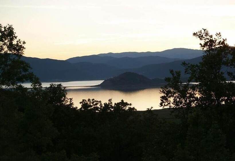 ホテル Agios Germanos