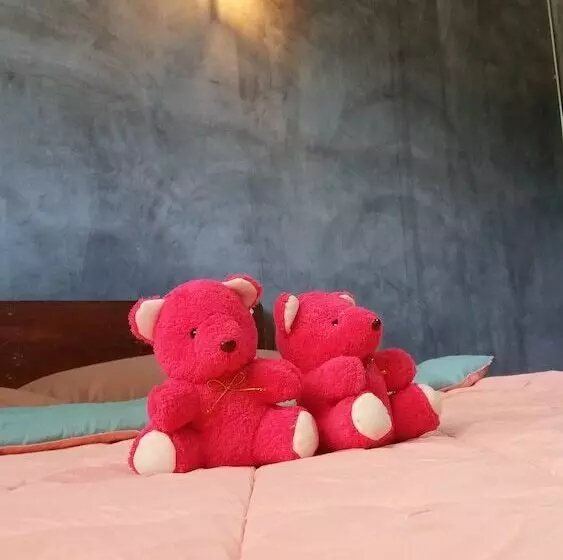 هتل Baan Saun Homestay By Lamyai Khunmae