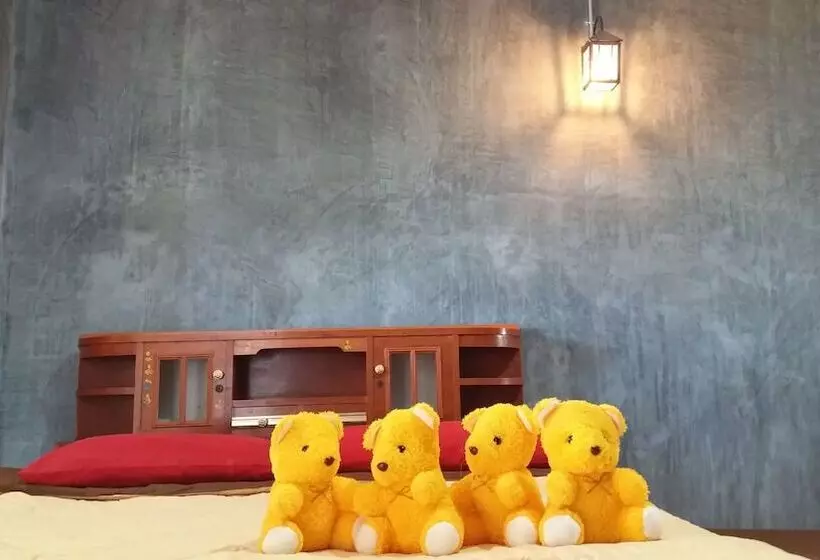 هتل Baan Saun Homestay By Lamyai Khunmae