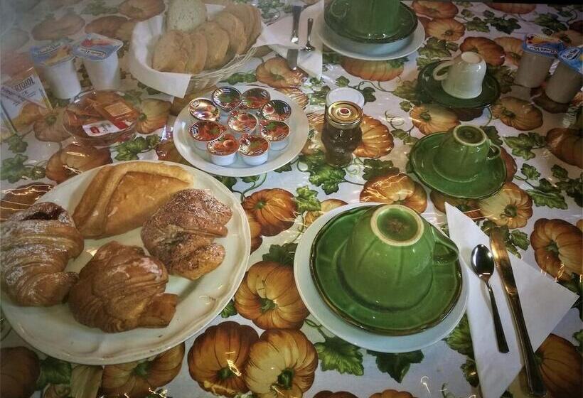 Отель B&b Monticelli