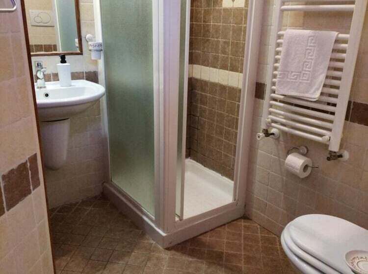 Отель B&b Monticelli