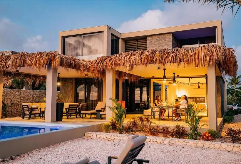هتل Delfins Beach Resort Bonaire, Tapestry Collection By Hilton
