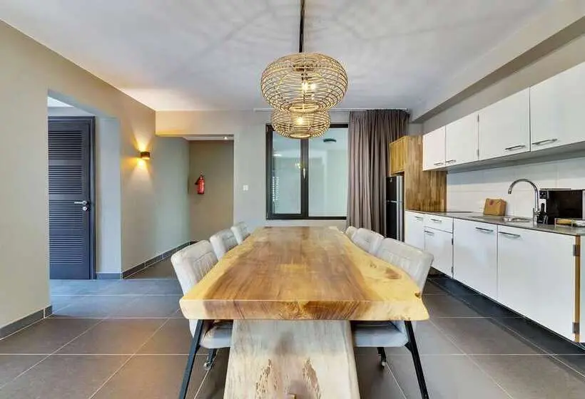 هتل Delfins Beach Resort Bonaire, Tapestry Collection By Hilton