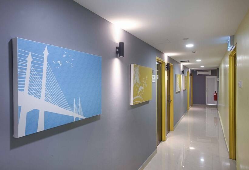 فندق Grand Village