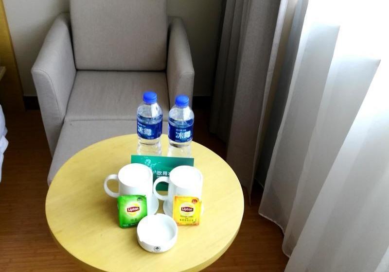 ホテル Greentree Inn Dongtai Sancang Town