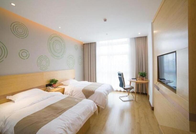 Отель Greentree Inn Zhenjiang Jurong City Tianwang Town Tianzheng Square