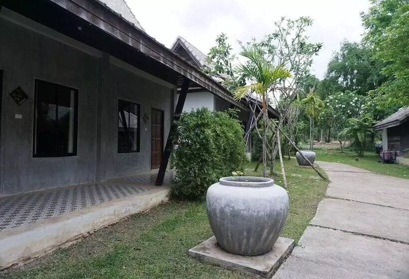 هتل Lampang Resort