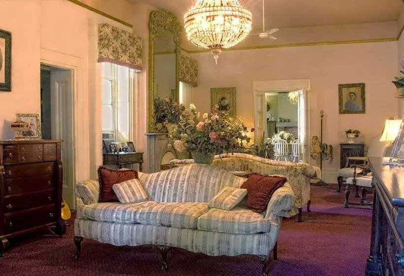 Hotelli Munro House B And B