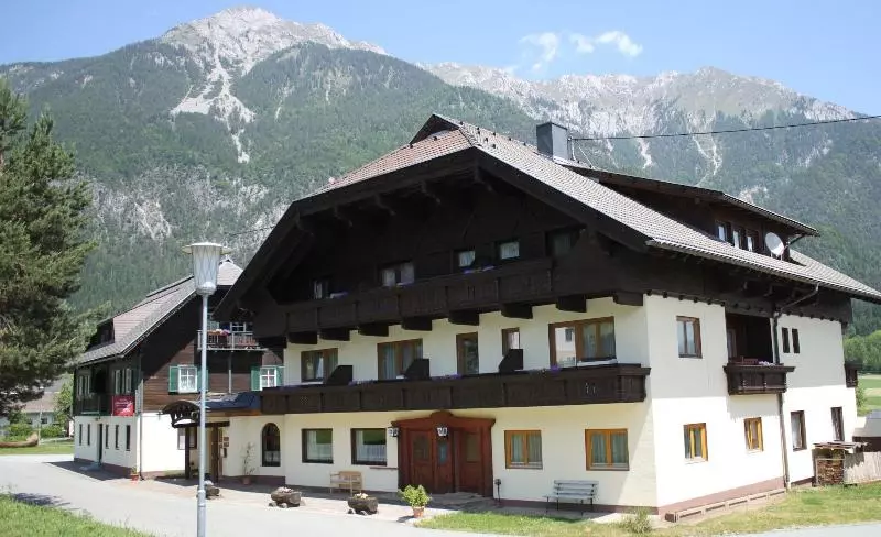 هتل Stotterhof