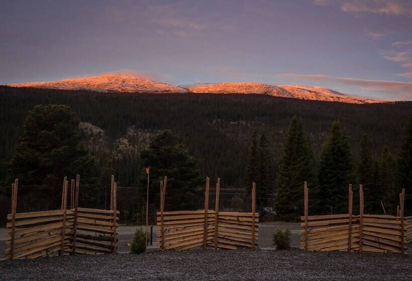 בית מלון כפרי Strand Fjellstue