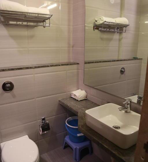 בית מלון כפרי Sukkur Bhavan S Sb Resorts & Lawns