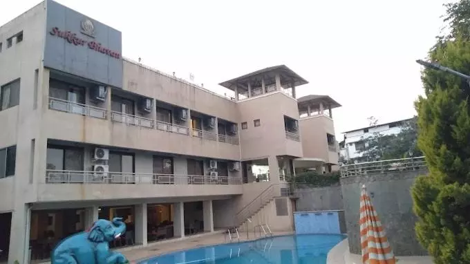 ホテル Sukkur Bhavan S Sb Resorts & Lawns