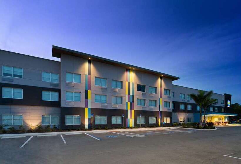 Hotel Tru By Hilton Bradenton I 75, Fl