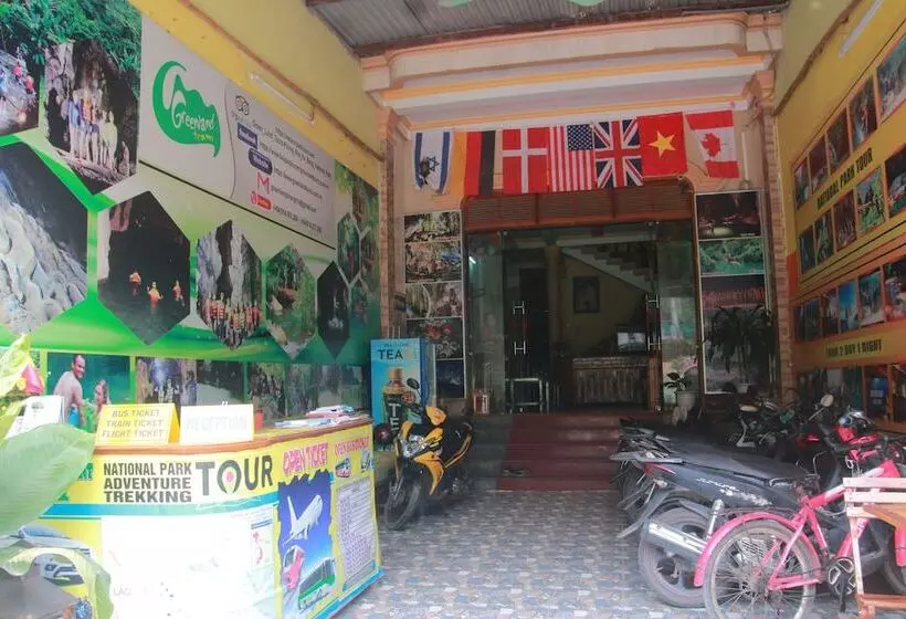 هتل Van Anh Hostel