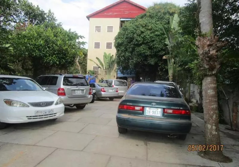 هتل Visal Sak Guesthouse