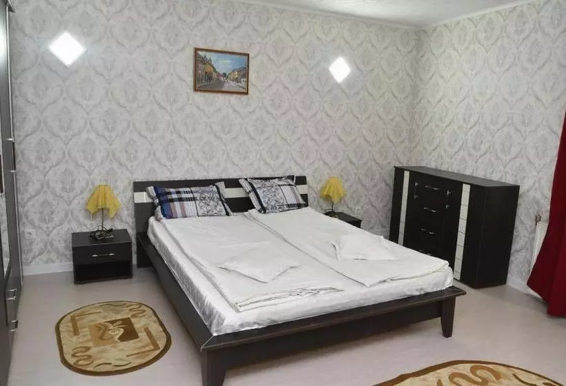 Retkeilymaja Casa Simescu Ii