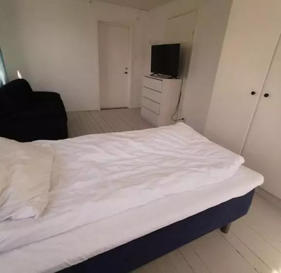 ベッドアンドブレックファースト Västervik Rum Och Stugor