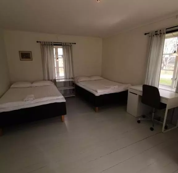 ベッドアンドブレックファースト Västervik Rum Och Stugor