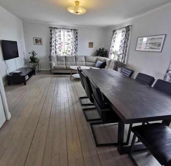 تختخواب و صبحانه Västervik Rum Och Stugor