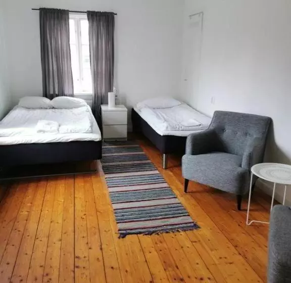 ベッドアンドブレックファースト Västervik Rum Och Stugor