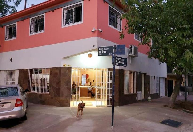 Hostel S & J Mendoza