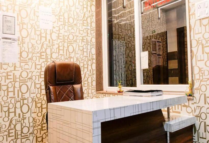 Collection O Hotel Day & Night