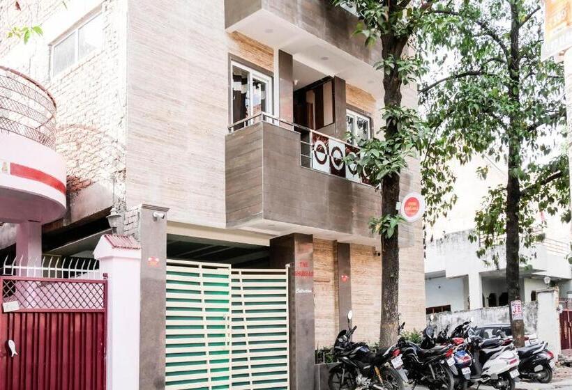 Collection O Hotel Day & Night