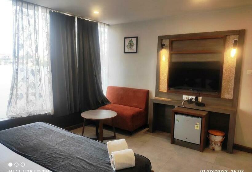 בית מלון כפרי K79