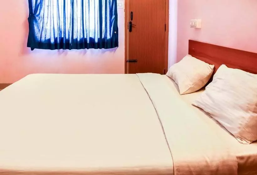 Hotelli Spot On 78959 Ab Grand Inn