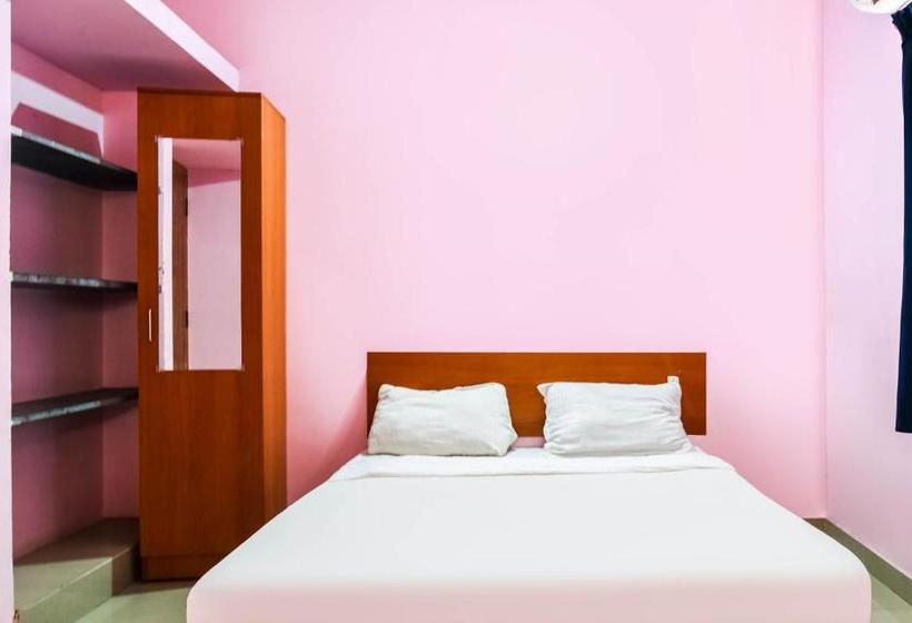 ホテル Spot On 78959 Ab Grand Inn