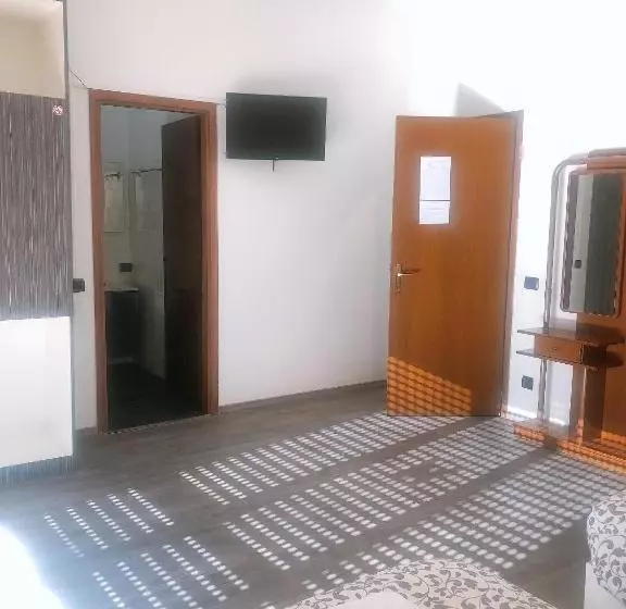 Majatalo New Family Inn