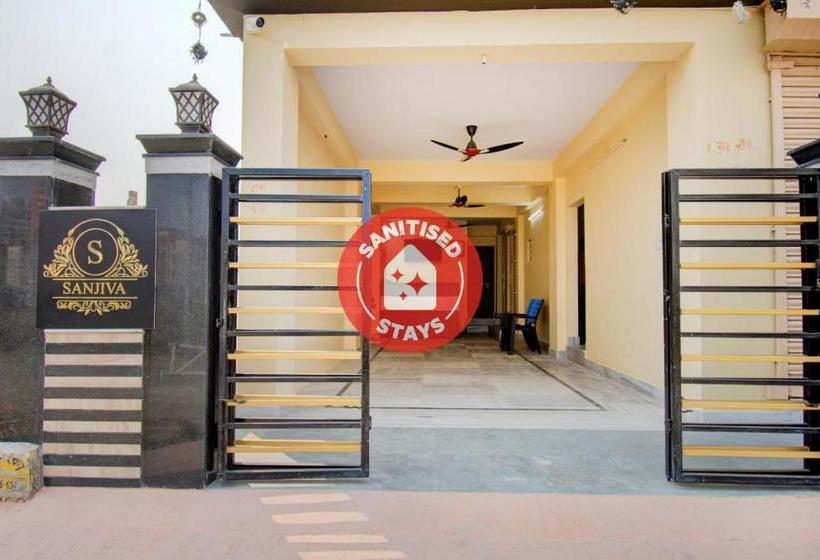 בית מלון כפרי Capital O 78595 Sanjeevaa