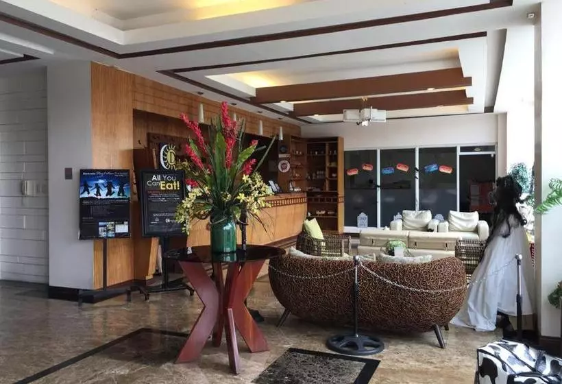 Hotelli Cityland Tagaytay Taal Lake View City View Free Pool Parking