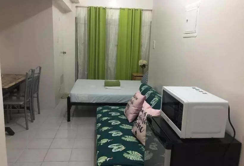Hotelli Cityland Tagaytay Taal Lake View City View Free Pool Parking