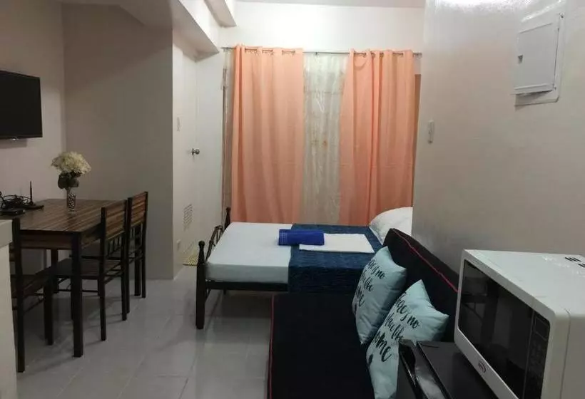 Hotelli Cityland Tagaytay Taal Lake View City View Free Pool Parking
