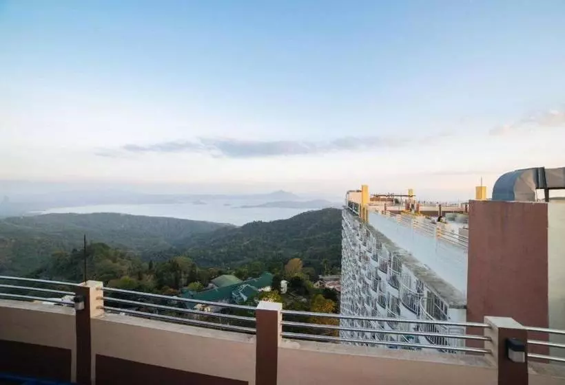 Hotelli Cityland Tagaytay Taal Lake View City View Free Pool Parking