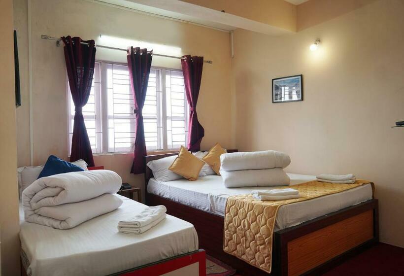 Hotel Himalayan Brook