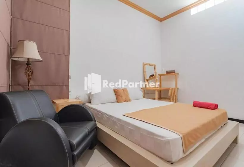 ホテル Langkar Guest House Syariah Mitra Reddoorz