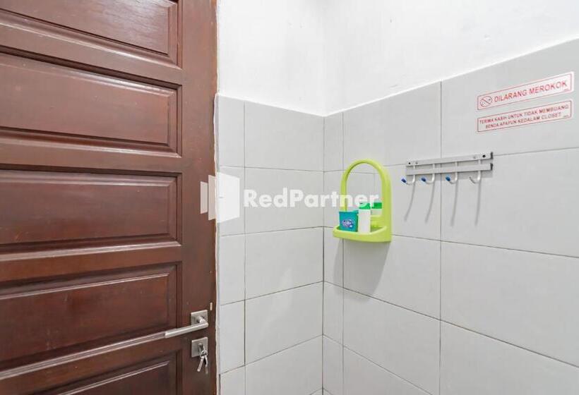 Hotel Langkar Guest House Syariah Mitra Reddoorz