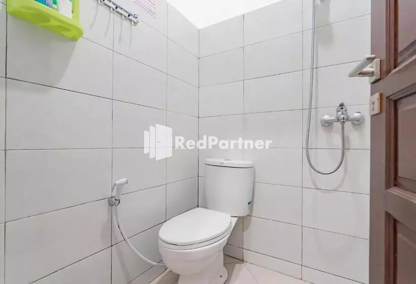 ホテル Langkar Guest House Syariah Mitra Reddoorz