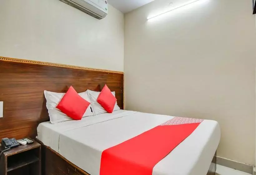 ホテル Oyo 78389  Maruthi Residency