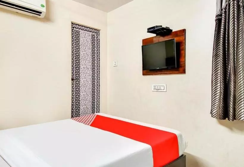 ホテル Oyo 78389  Maruthi Residency
